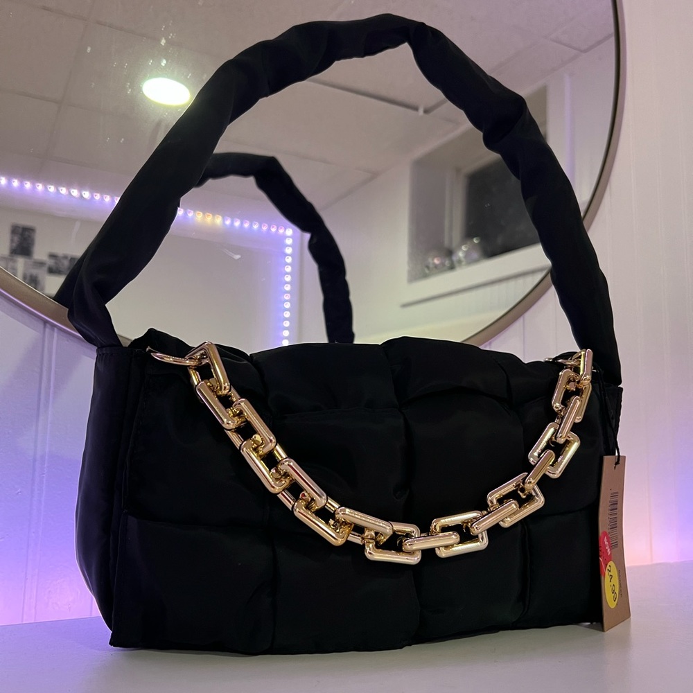 SOLD ON D3POP Steve Madden black puffy purse